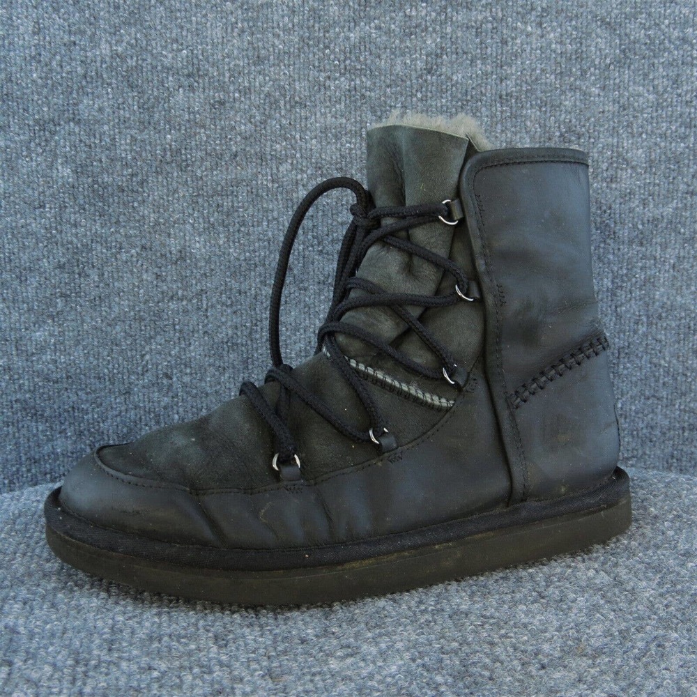 UGG Women Bootie Black Leather Lace Up Size 7 Medium